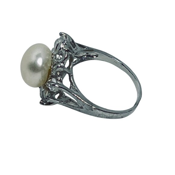 Silver Tone Faux Pearl & Clear Rhinestone Statement Ring Size 6 (R445) - Picture 7 of 7